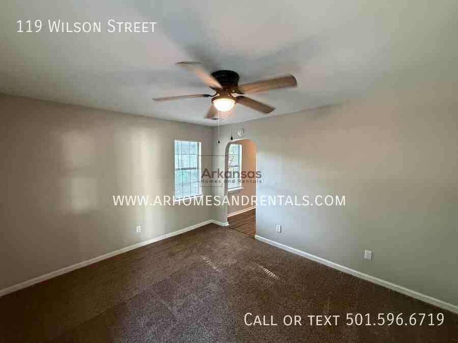 119 Wilson St - Photo 3 of 14