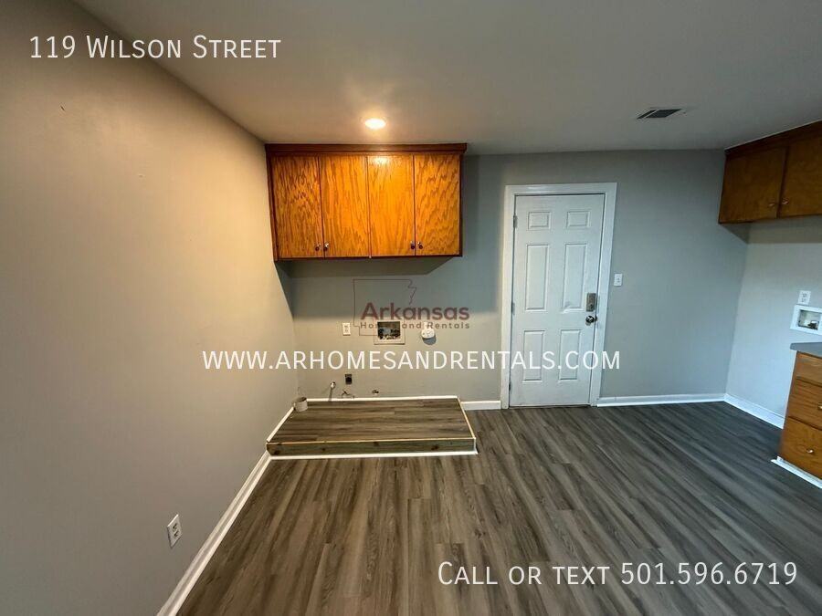 119 Wilson St - Photo 5 of 14