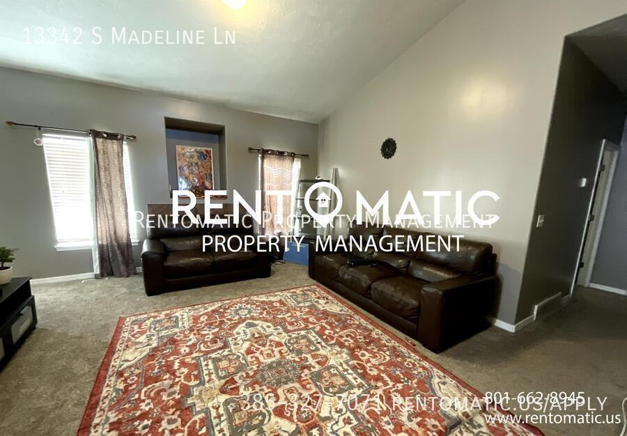 13342 S Madeline Ln - Photo 7 of 48