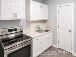 featured image of 577 Main St W #3