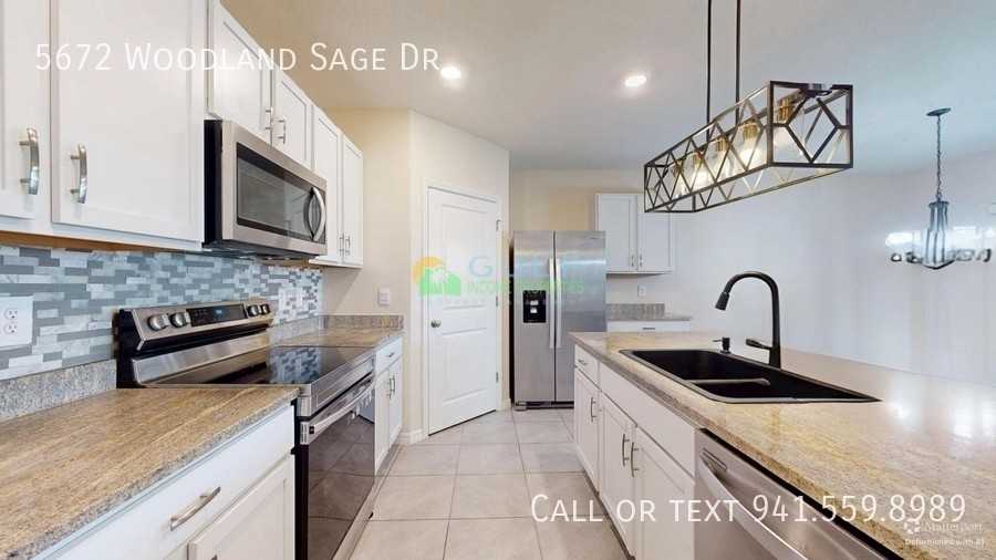 5672 Woodland Sage Dr - Photo 6 of 29