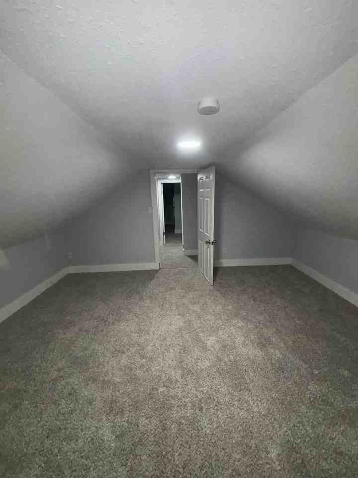 2321 Greenwood Ave - Photo 3 of 10