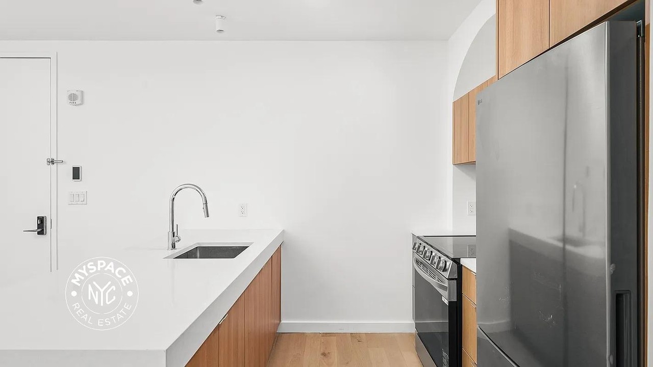 151 S Elliott Pl #8e - Photo 4 of 17