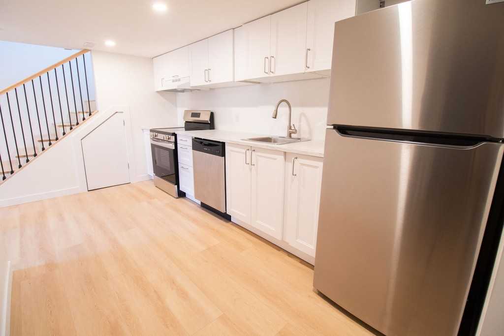 58 Churchill Ave - Photo 3 of 12