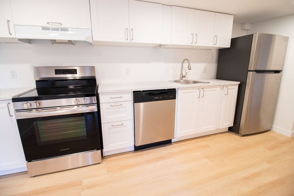 58 Churchill Ave - Photo 5 of 12