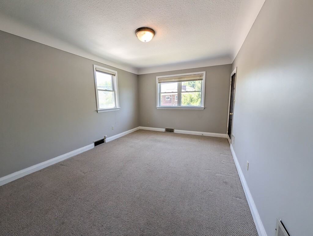 106 Haig St - Photo 2 of 18