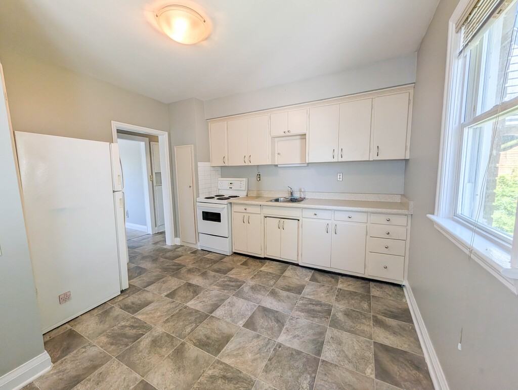 106 Haig St - Photo 6 of 18