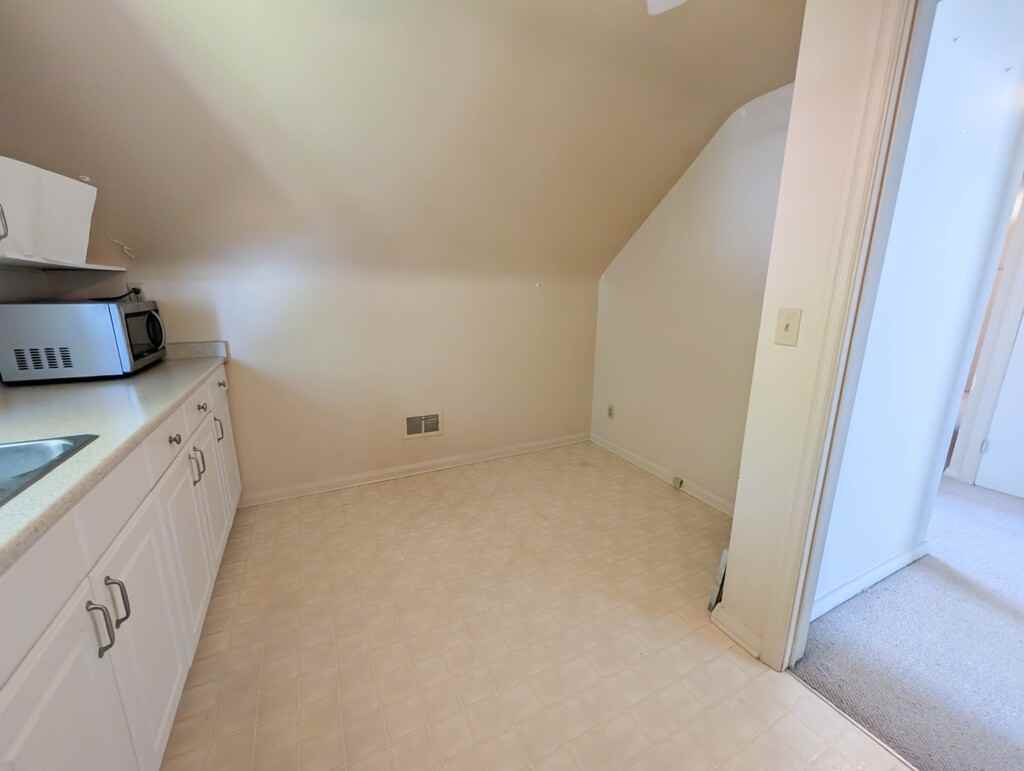 106 Haig Street - 2 - Photo 5 of 17
