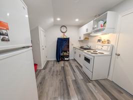 featured image of 191 Burgar St