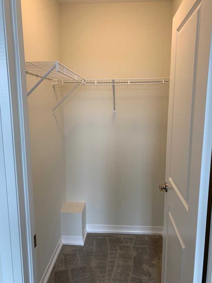 261 Woodbine Ave - Photo 4 of 25