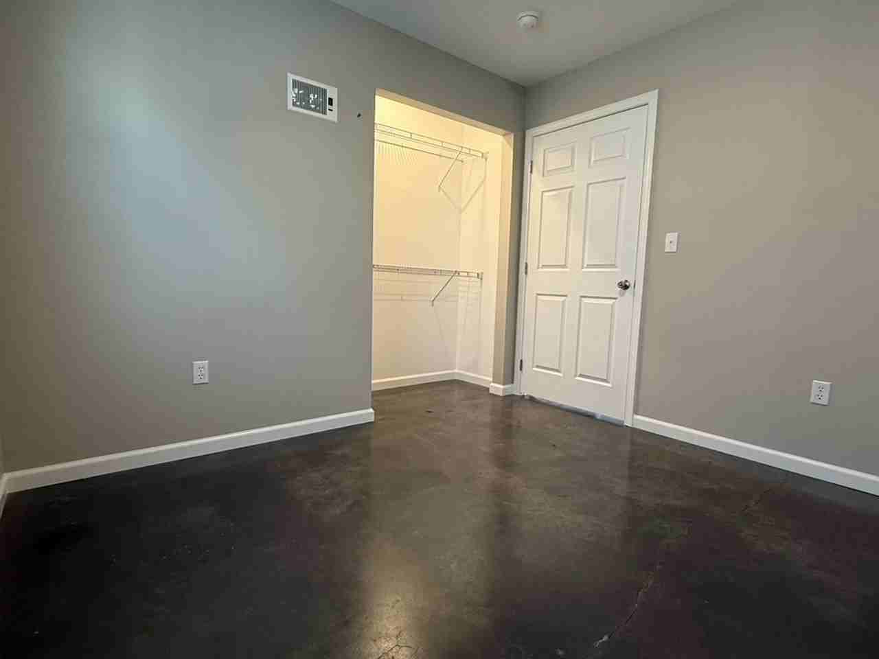 98 98 Presley Ave - Photo 7 of 9