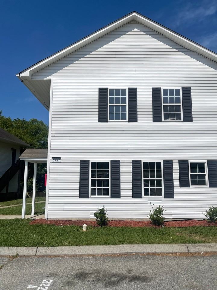 3223 Summit Ave #A - Photo 2 of 20