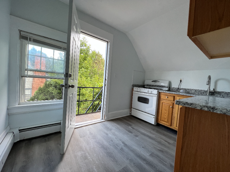 739 Whitney Ave #3 - Photo 2 of 12