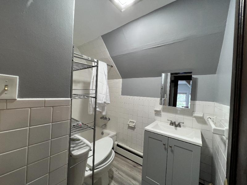 739 Whitney Ave #3 - Photo 5 of 12