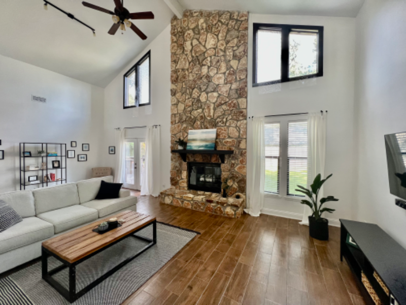 12707 Cormorant Cove Ln - Photo 6 of 39