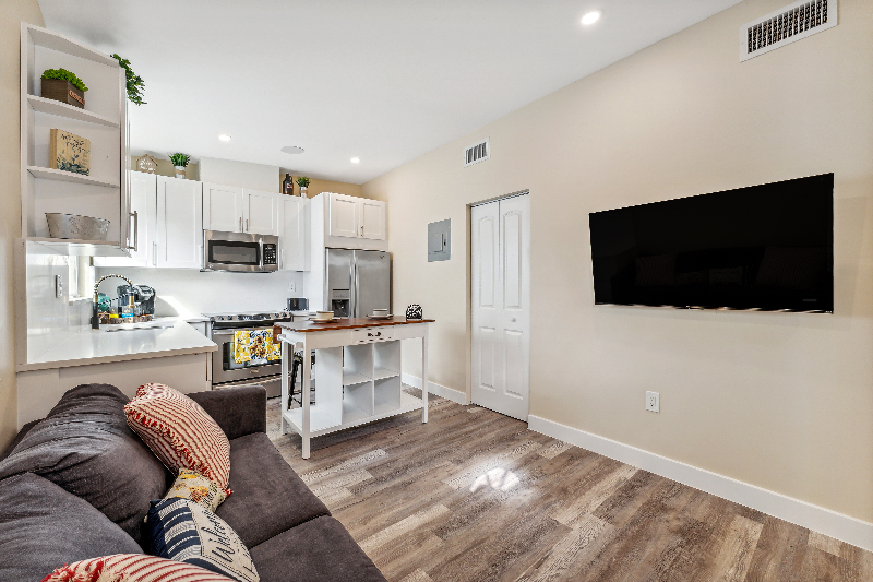 1030 N F St #2 - Photo 2 of 17