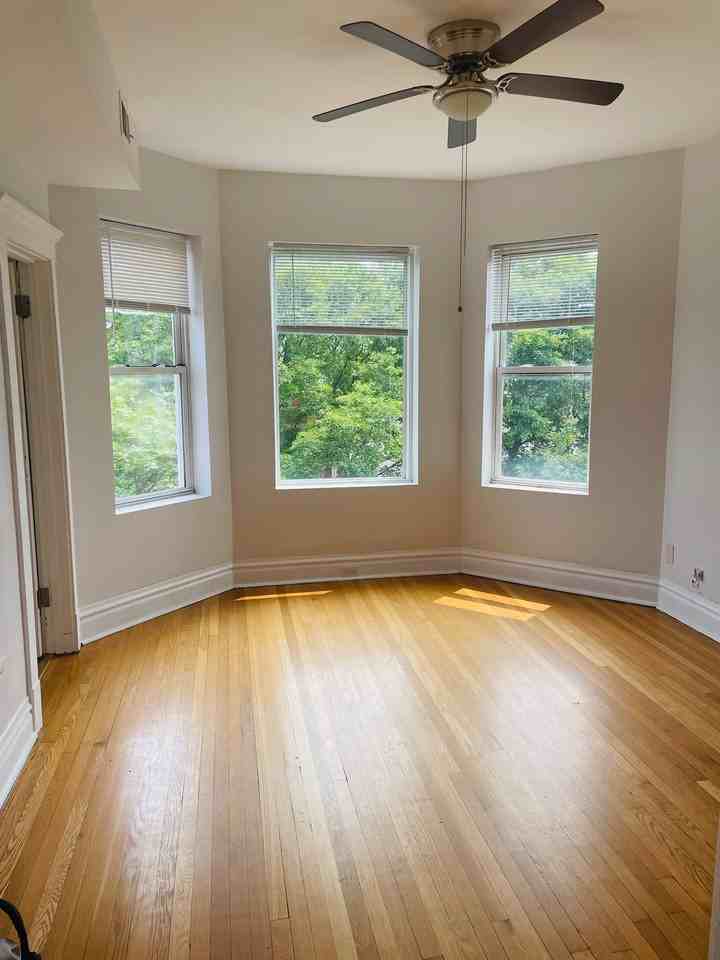 3928 N Mozart St #3F - Photo 2 of 7