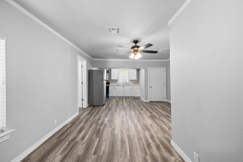 133 W 13th Ave #B - Photo 7 of 23