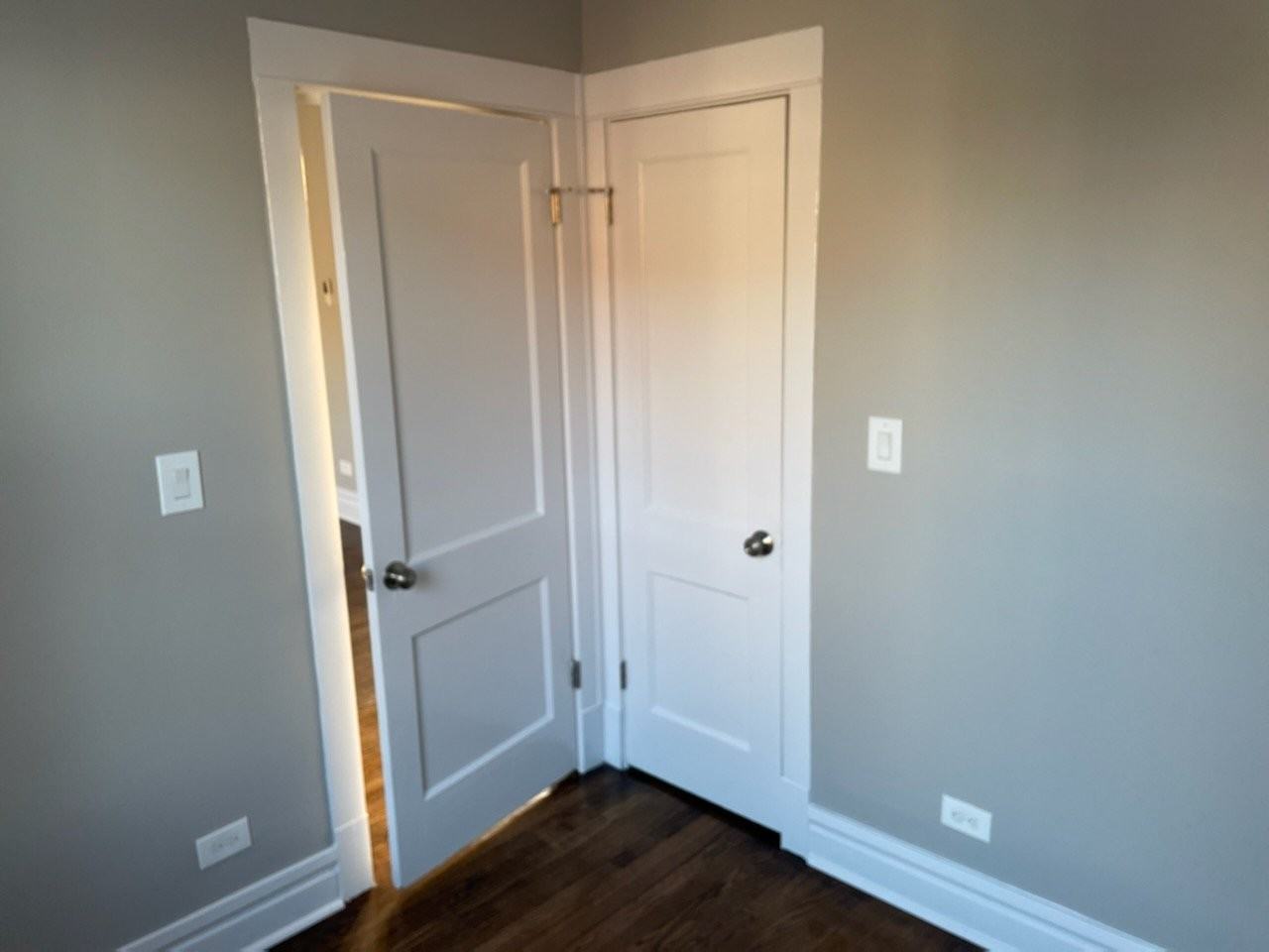 7108 S Champlain Ave #2 - Photo 6 of 11