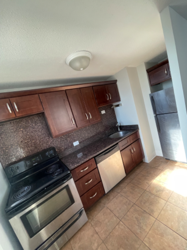 2177 N State Street - Photo 3 of 12