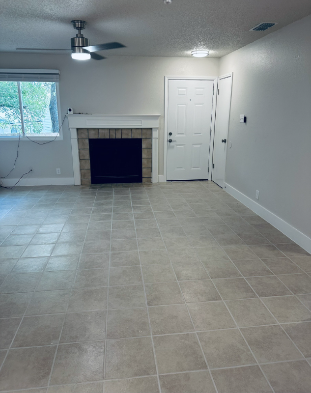 11605 Castle Rock Ct #B - Photo 2 of 9