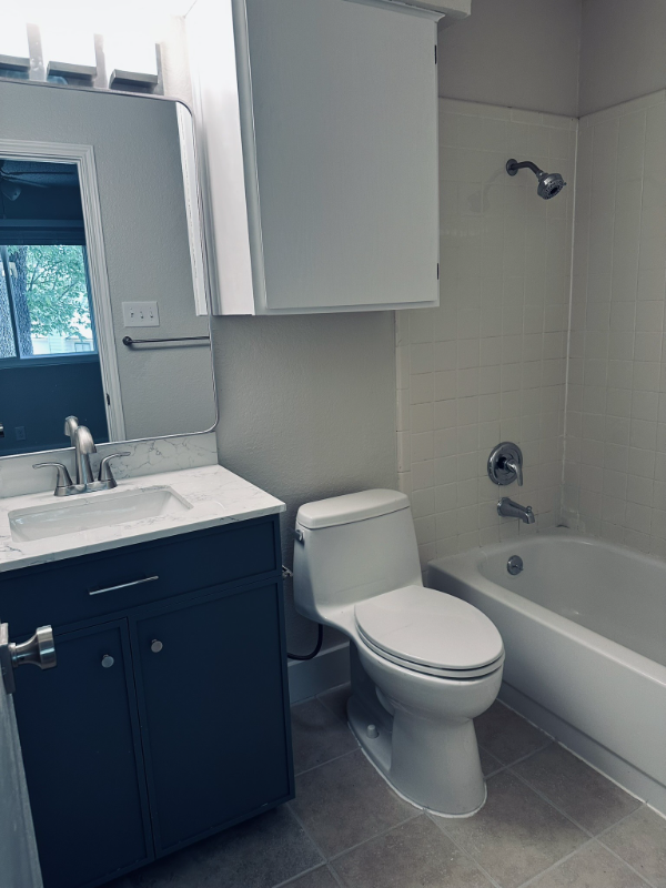 11605 Castle Rock Ct #B - Photo 4 of 9