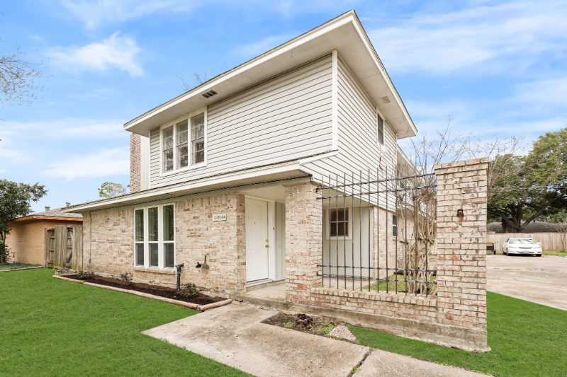 10814 Sugar Hill Dr #A - Photo 3 of 28
