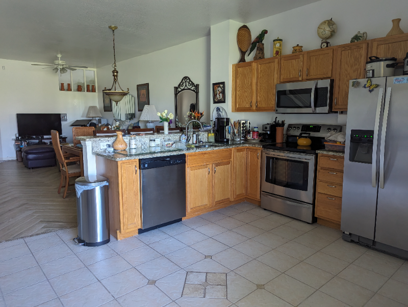 1061 Jonah Dr - Photo 3 of 39