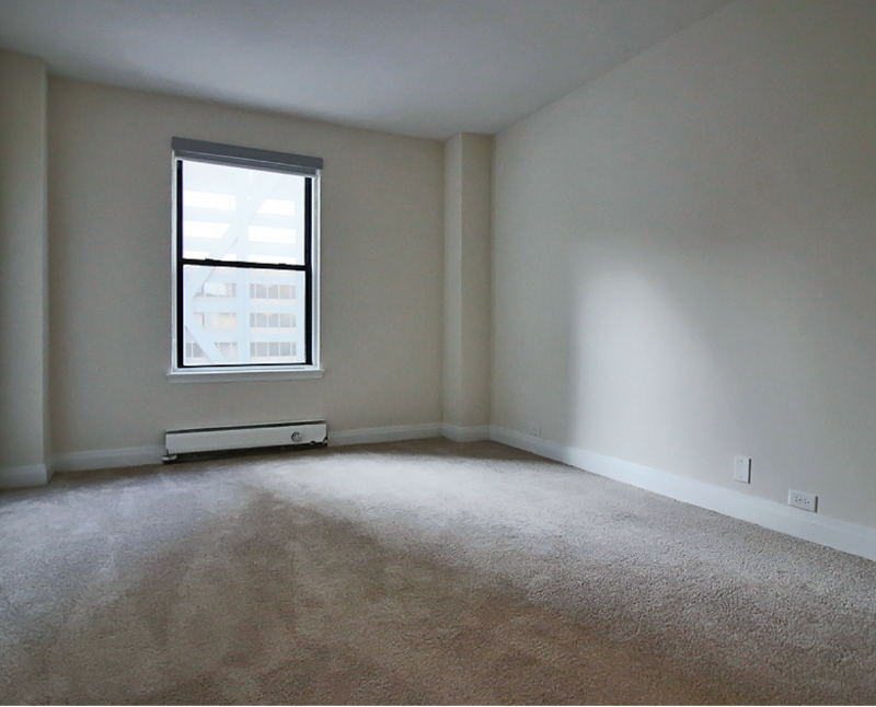 212 E Chestnut St - Photo 4 of 7