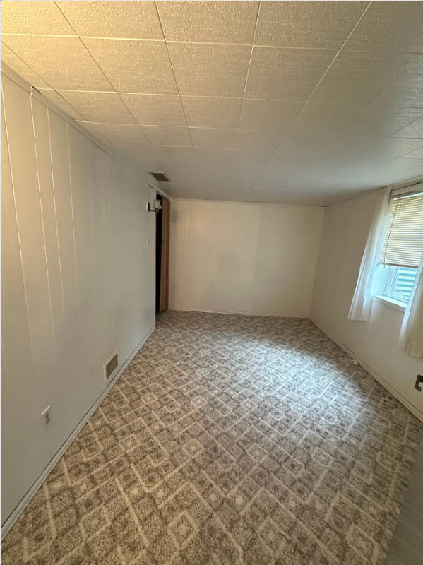 909 Crocker Ave S - Photo 2 of 17
