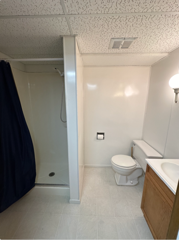 909 Crocker Ave S - Photo 3 of 17