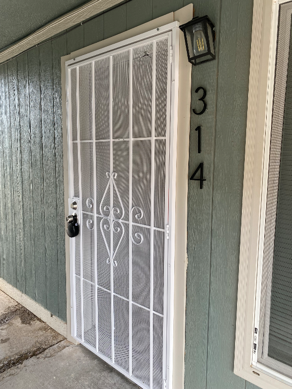 312 Maxine Ave #314