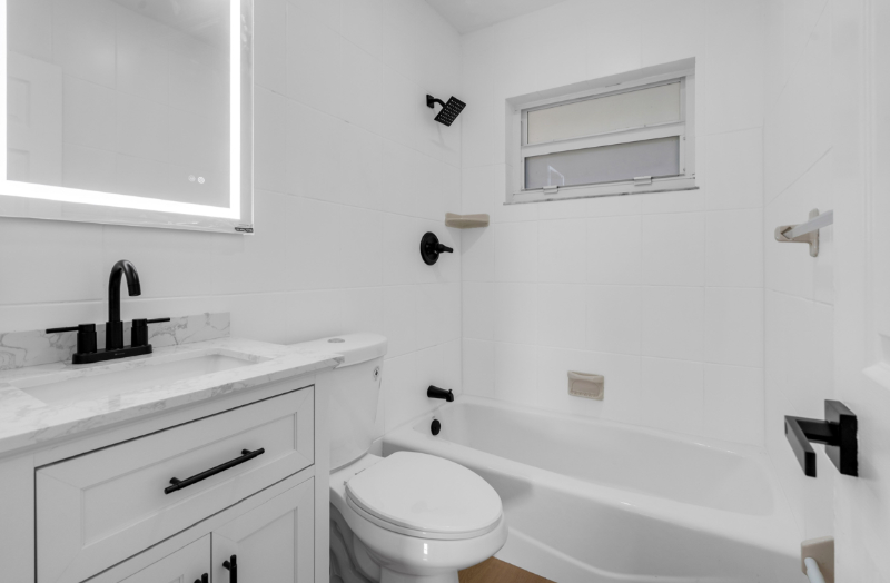 1320 N Andrews Ave - Photo 4 of 7