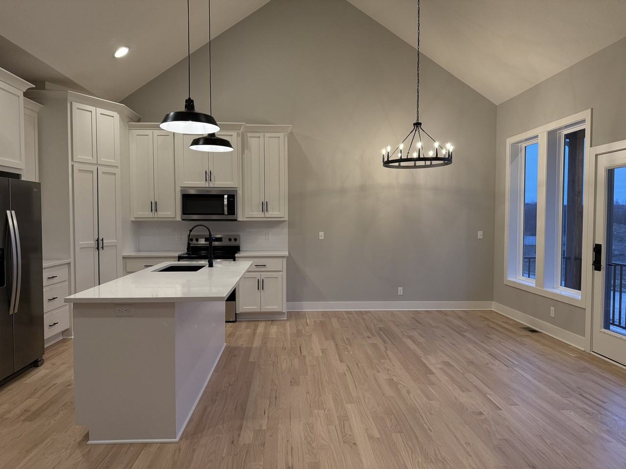 16216 Fontana St - Photo 4 of 17