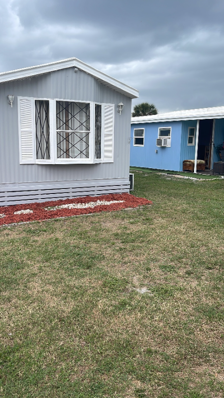 1501 W Commerce Ave - Photo 2 of 17