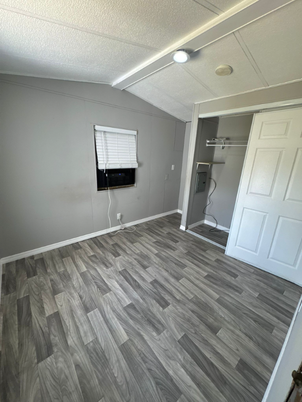1501 W Commerce Ave - Photo 7 of 17
