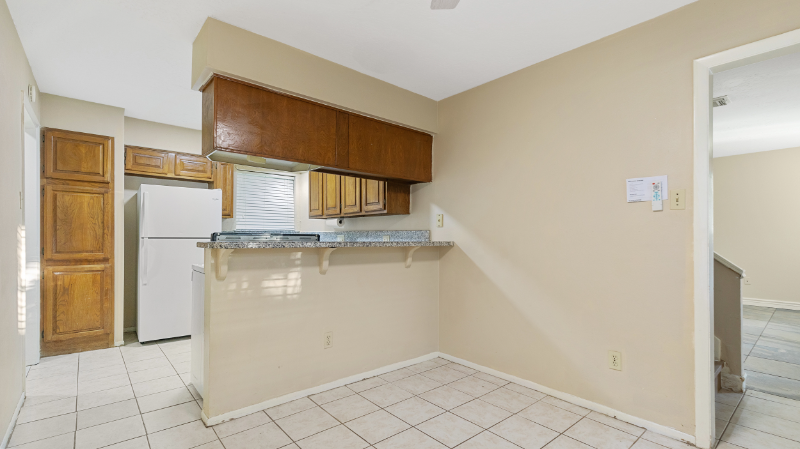 10810 Sugar Hill Dr #B - Photo 4 of 23