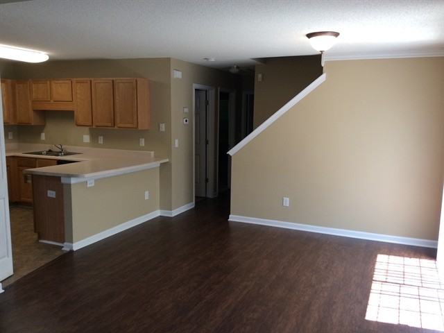 1708 Beacon Village Dr - Photo 3 of 11