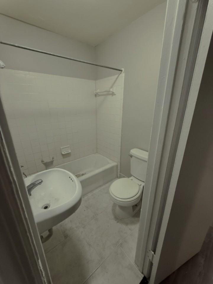 740 Preston St - Photo 7 of 7