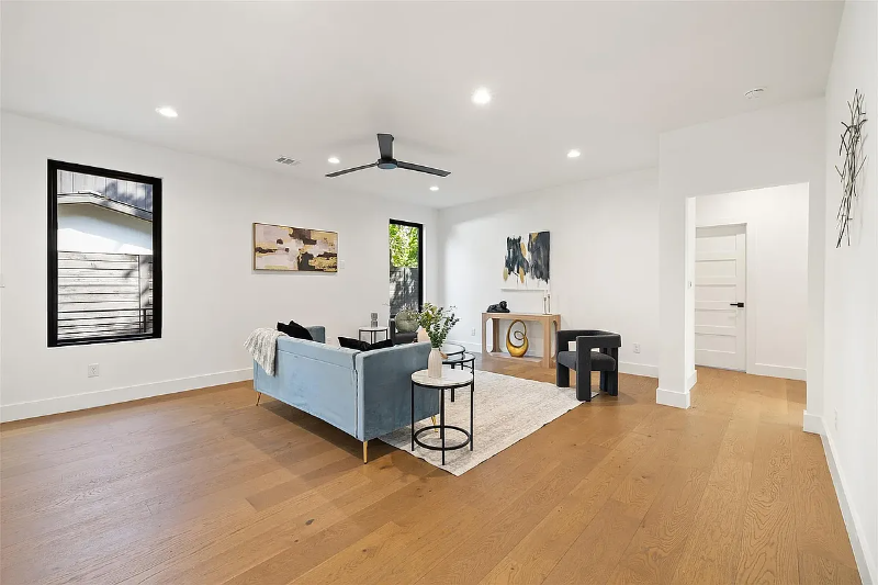 3705 Wilson St - Photo 3 of 16
