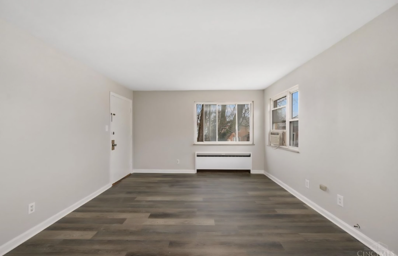 3910 E Gatewood Ln #1 - Photo 3 of 15