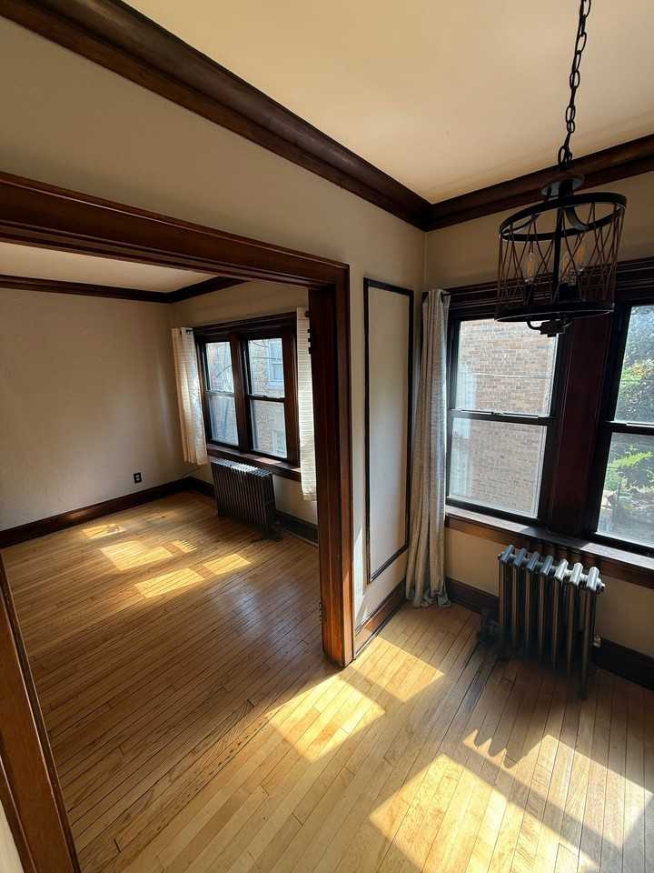 4312 N Oakland Ave - Photo 6 of 6