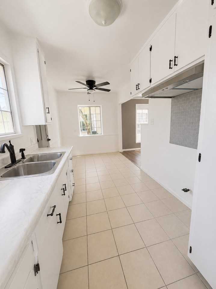 15241 Acre St #C - Photo 2 of 7