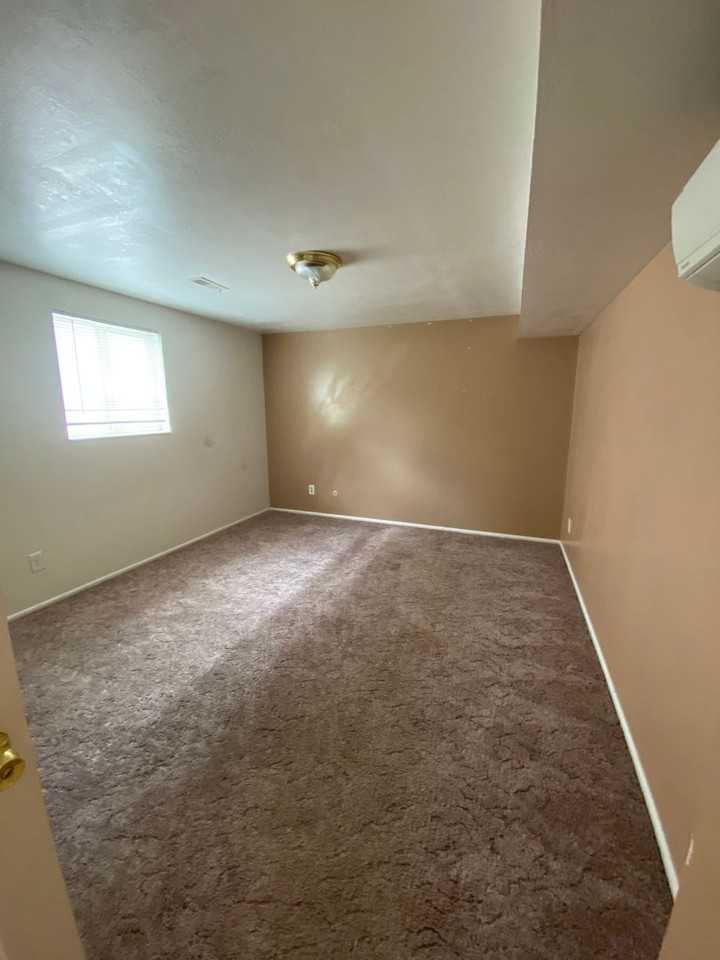 473 S State St #216 - Photo 3 of 6