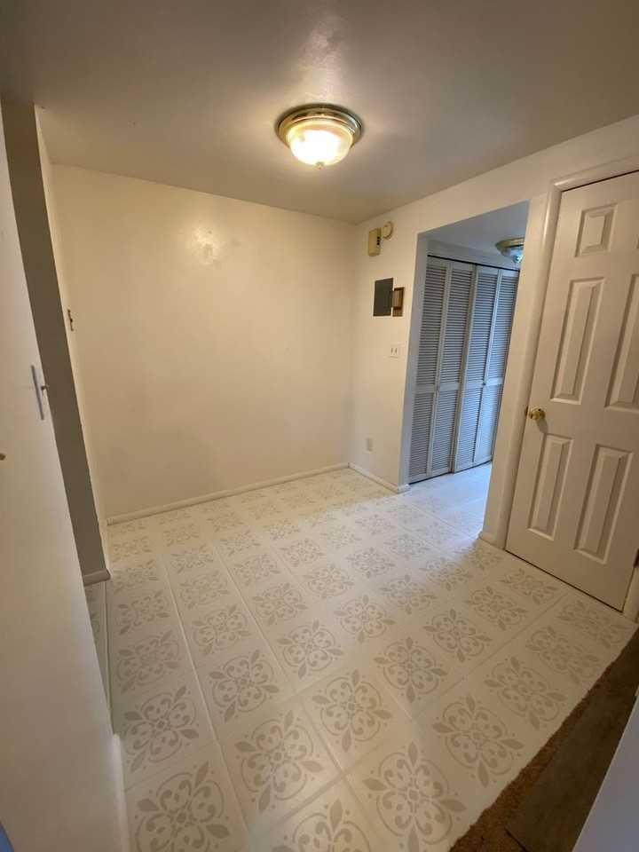 473 S State St #216 - Photo 4 of 6