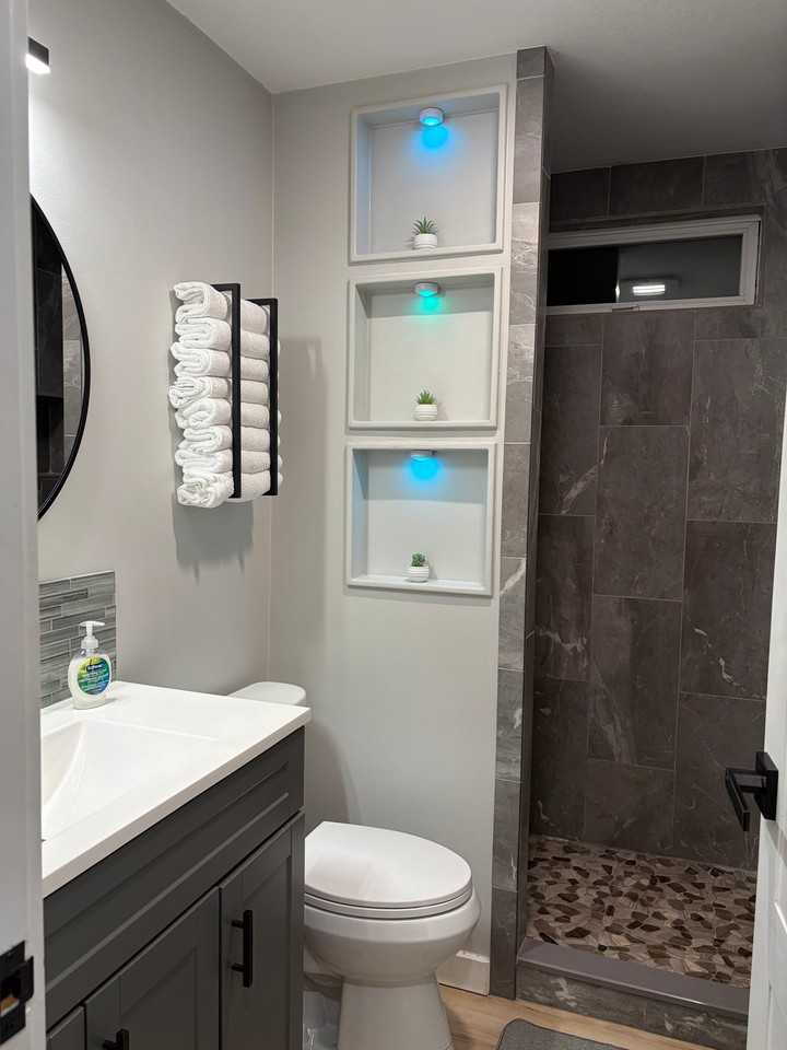 326 Livingston St - Photo 2 of 17