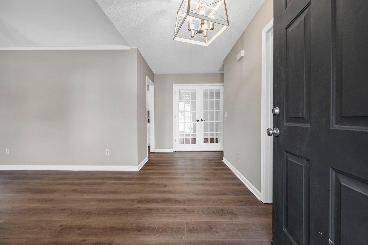 103 Walnut Grove Cir - Photo 3 of 39