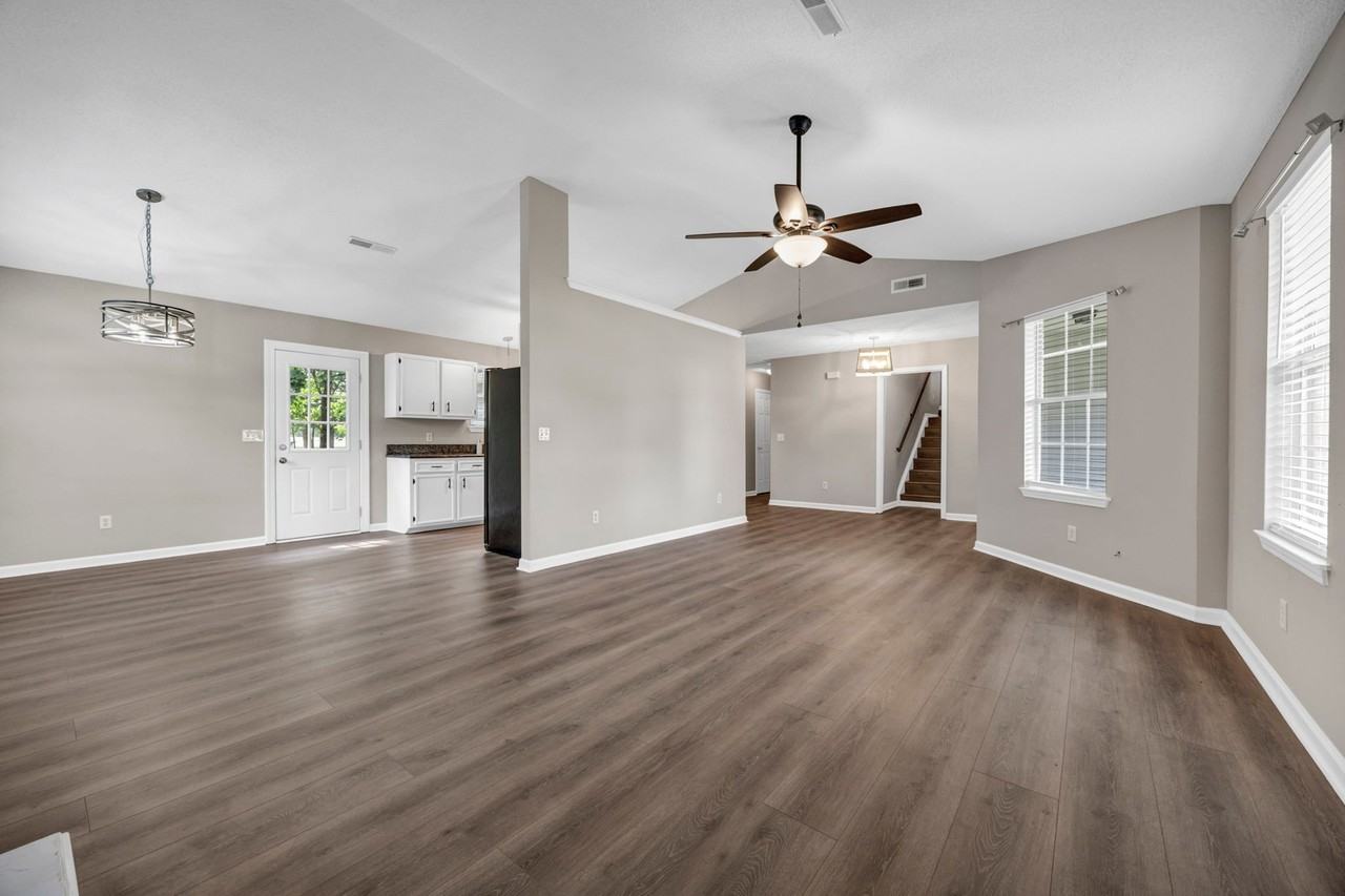 103 Walnut Grove Cir - Photo 6 of 39
