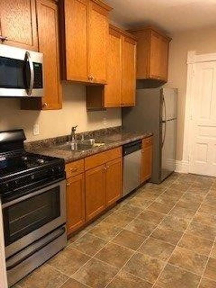 127 South Butler Street - Photo 3 of 20