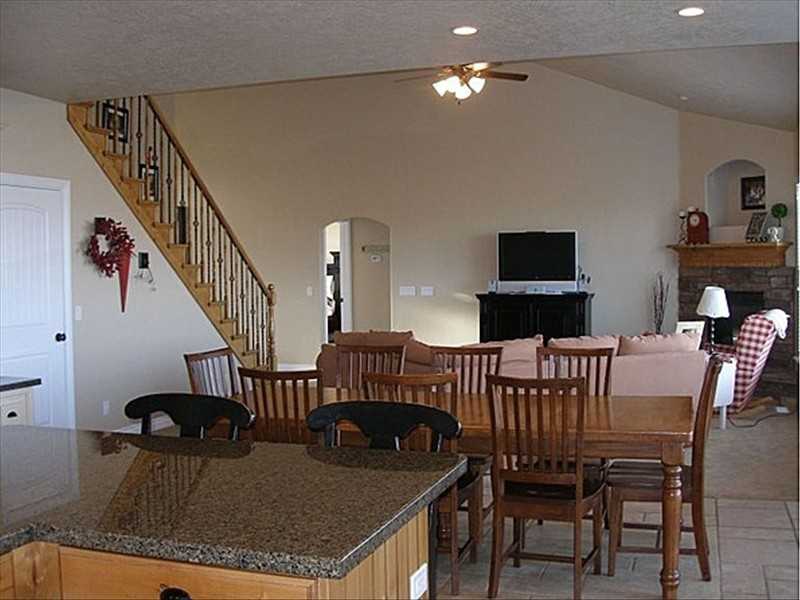12589 S Sunlight Hill Ct - Photo 3 of 10